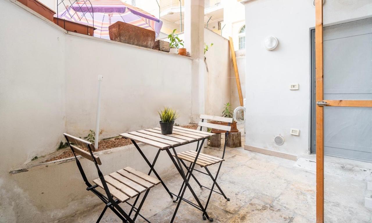 Quintino Apartment Bari Luaran gambar